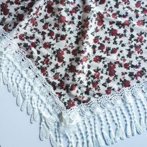 3 for 20 💙 Triangle flower Scarf